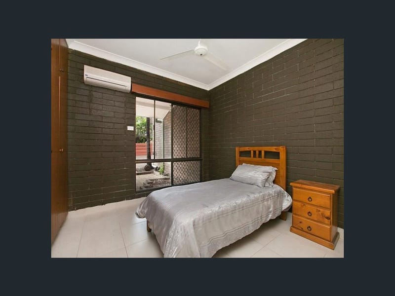 Single bed in Metanoia Rays accomodation situated in Darwin suburb of Malak.
